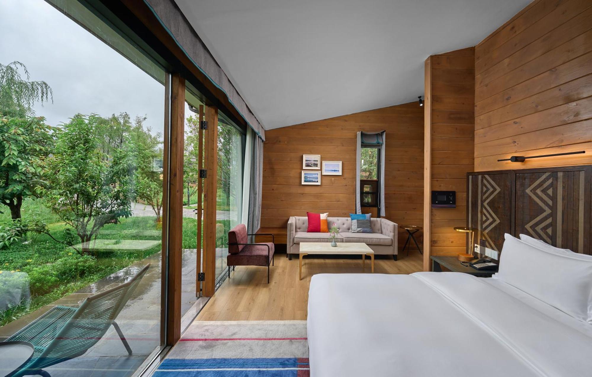 Hotel Indigo Lugu Lake By Ihg Lijiang  Buitenkant foto