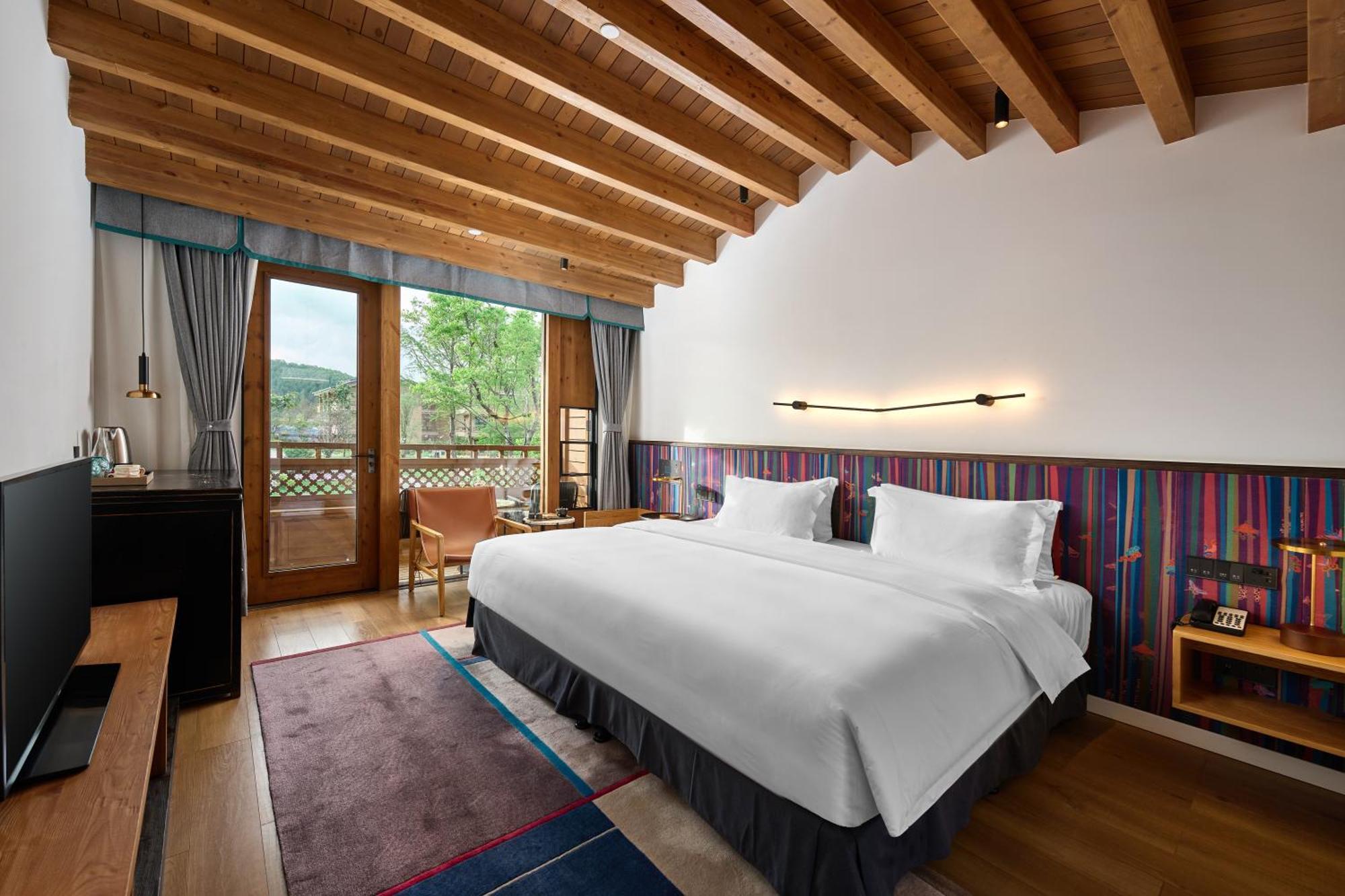 Hotel Indigo Lugu Lake By Ihg Lijiang  Buitenkant foto