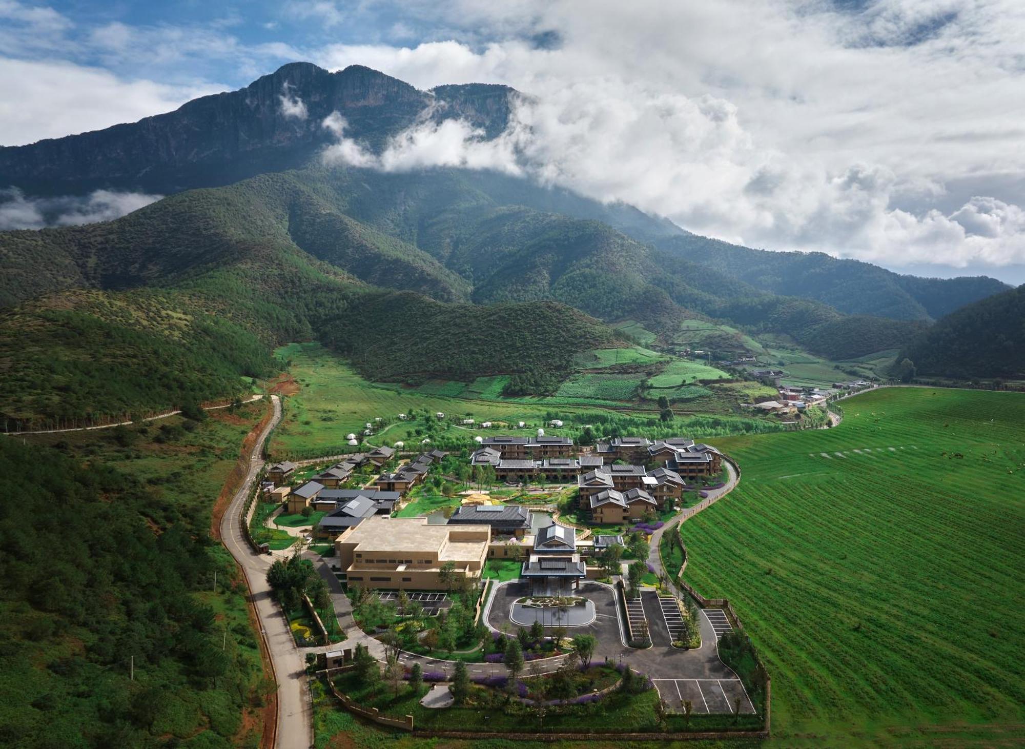 Hotel Indigo Lugu Lake By Ihg Lijiang  Buitenkant foto