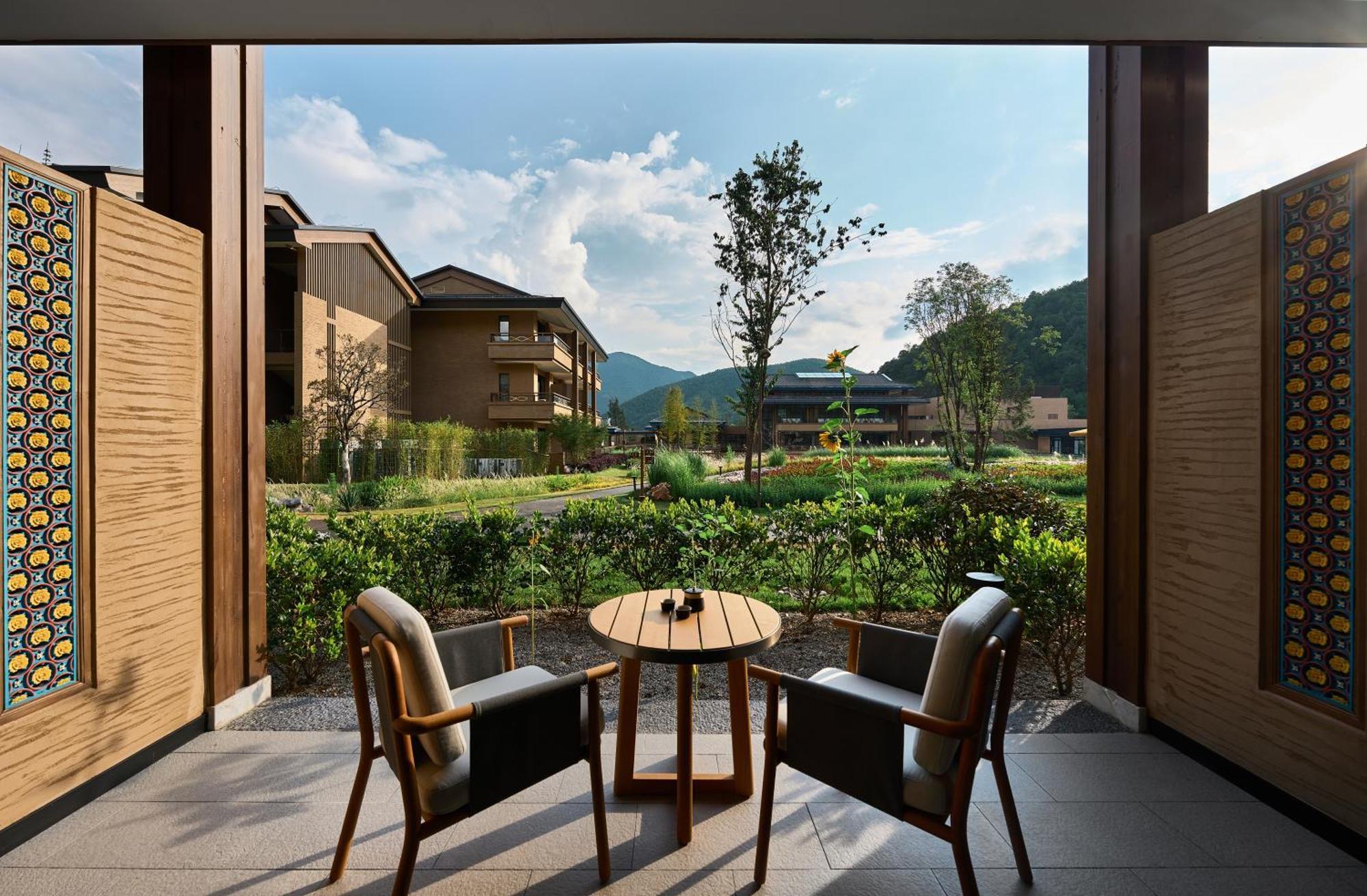 Hotel Indigo Lugu Lake By Ihg Lijiang  Buitenkant foto